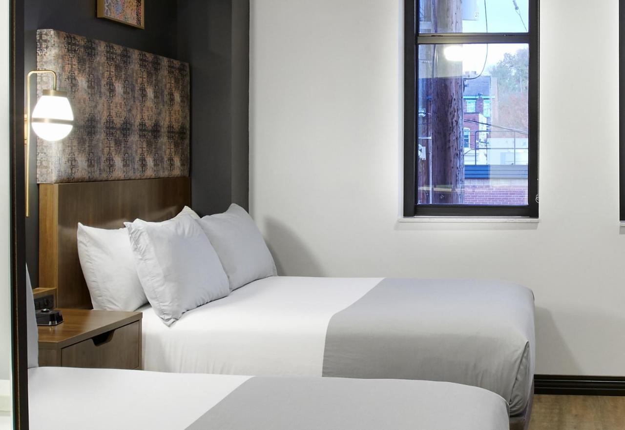 Tryp バイ ウインダム ピッツバーグ ローレンスビル エクステリア 写真